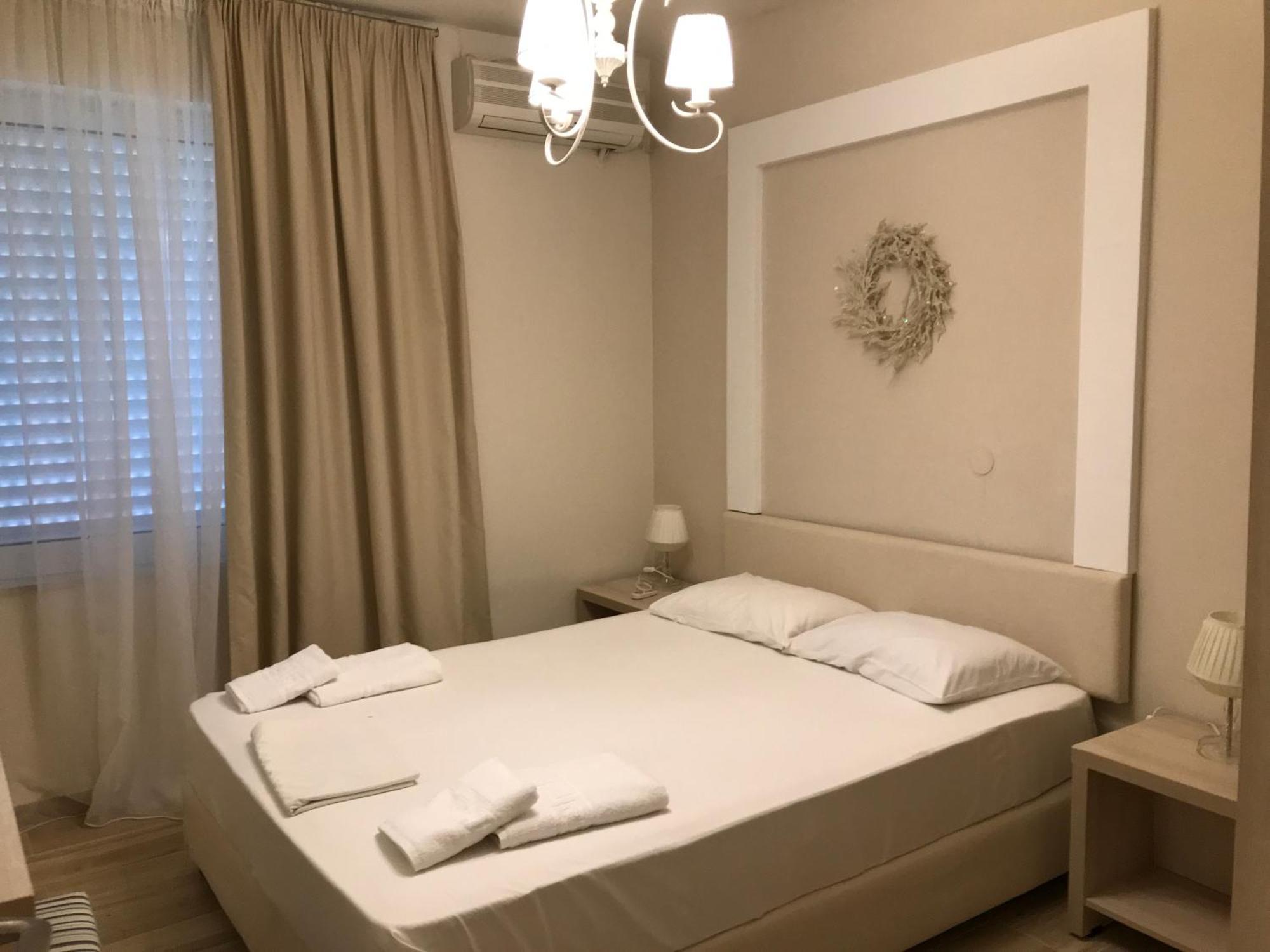 Leonidas Studio Apartments Mola Kaliva Exterior foto